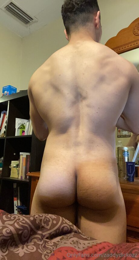 Zaddydickozz ヌード女優 写真