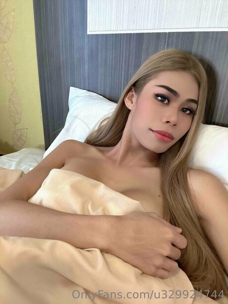 Starlitsylvia ポルノスター 美しい ギャラリー