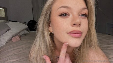 Goldensins ポルノスター アダルト 写真