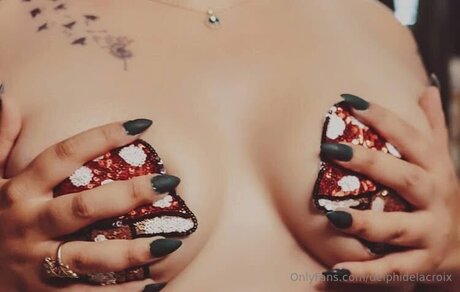 Delphidelacroix ポルノスター 美しい 写真