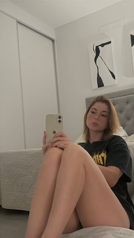 Iamfoxyy HDポルノスター 写真