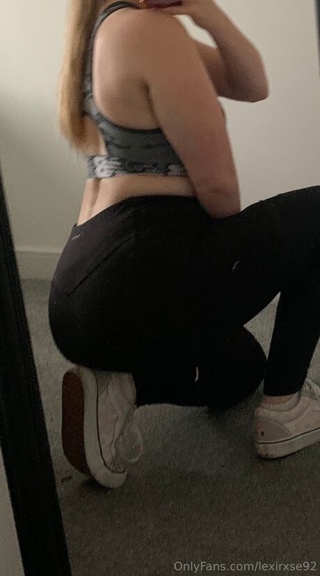 オンリーファンズを崇拝する 美しいポルノ アーカイブ