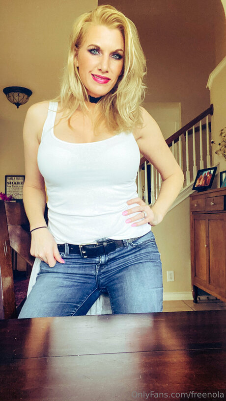 Freenola 素敵なスター 写真