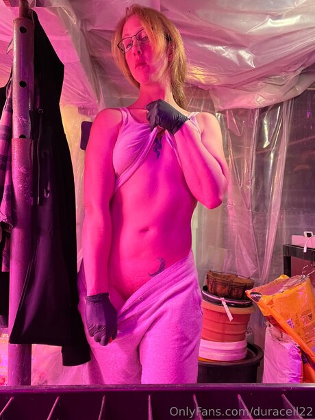 アナルファックオンリーファンズ パーフェクト 画像