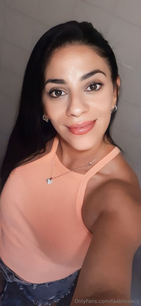 Tugatitavis XXXモデル 写真