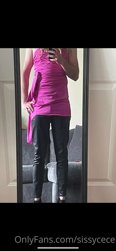 熟女の足オンリーファンズ セックス 画像