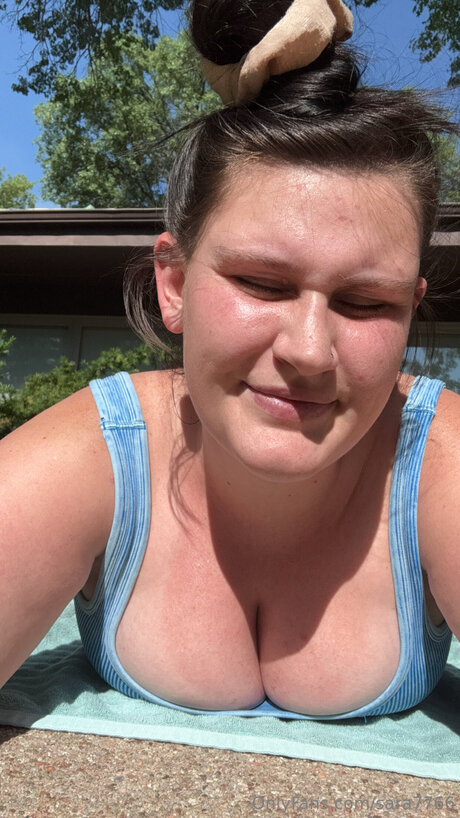 大きなプッシー唇オンリーファンズ ホットポルノ 画像