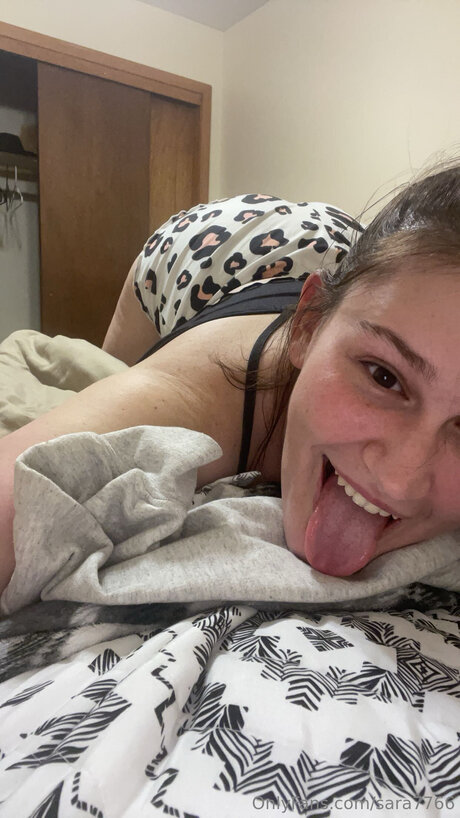 Sara7766 エロティックなポルノスター 写真