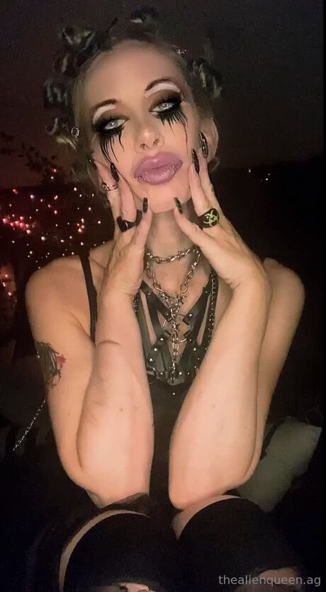 アジアン潮吹き オンリーファンズ 無料裸 ギャラリー