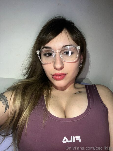 Ceciikiss ホットなスター 画像