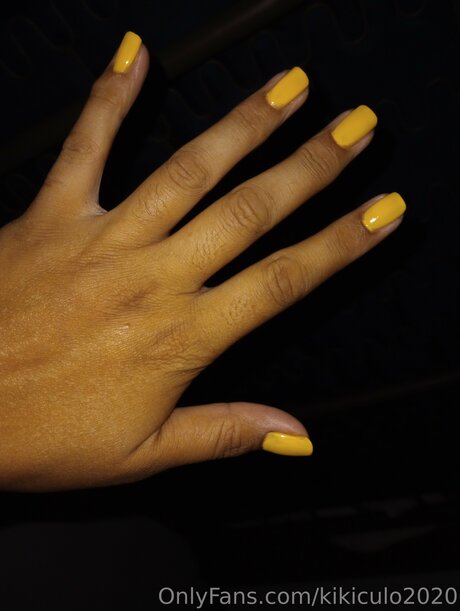 Kikiculo2020 美しいポルノスター 写真