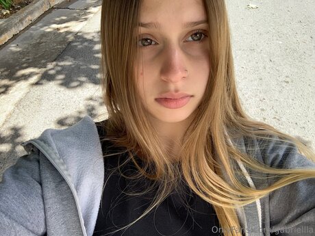 Gabriellla ホットスター ギャラリー