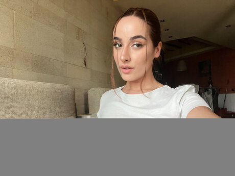 Irene Ne 高品質モデル 画像