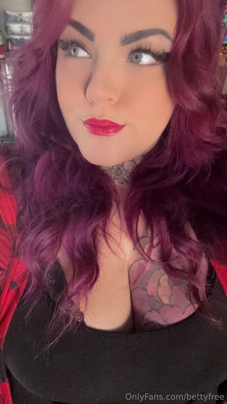 Bettyfree エロティック女優 写真