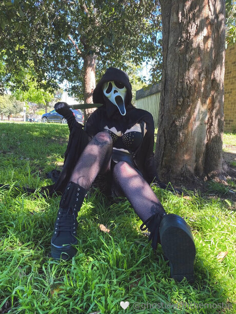 Slasher J ポルノ女優 画像