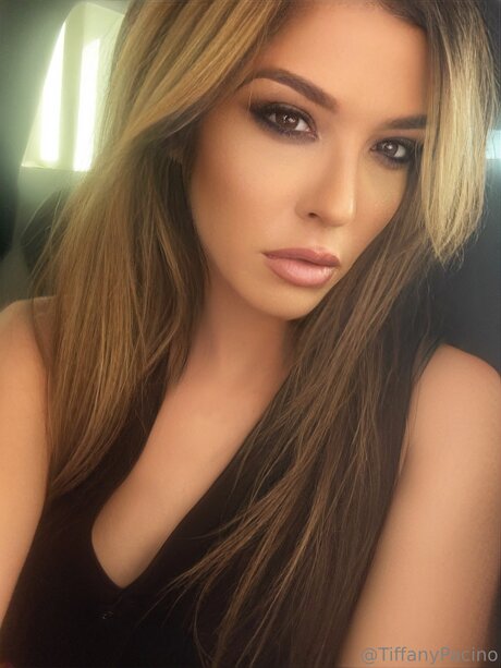 熟女のおっぱいオンリーファンズ セクシー ギャラリー