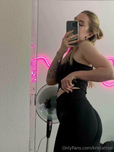 Kstattoo エロティックなポルノスター ギャラリー