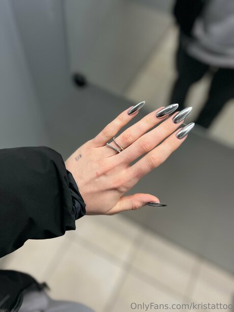 Kstattoo セクシーモデル 画像