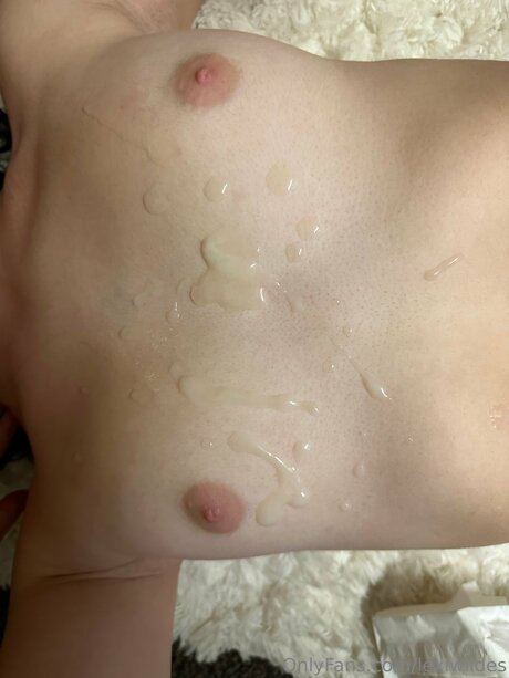 Lexiwildes 無料女優 写真