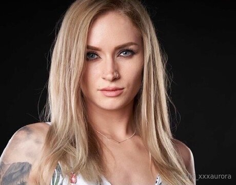 Suki Xxxaurora かわいいポルノスター 画像