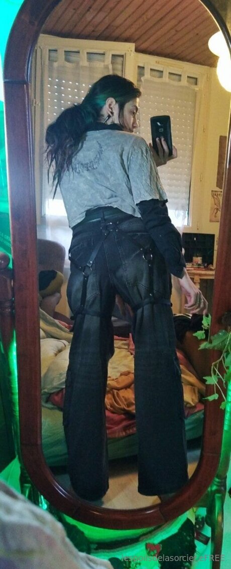 小柄な足オンリーファンズ 限定 画像