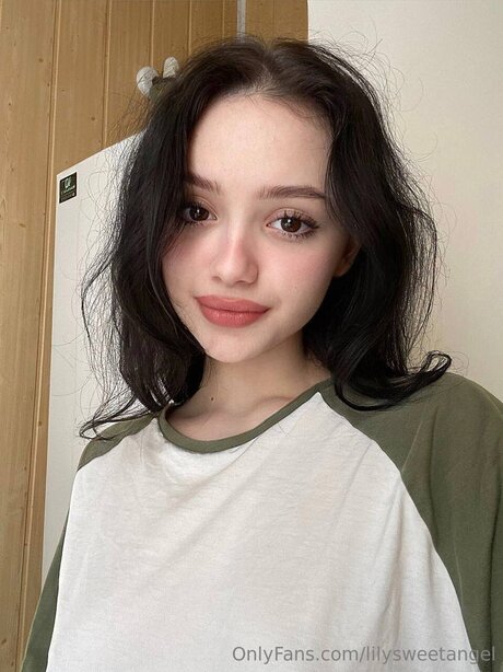 Angelikalust ポルノスター ホット 写真