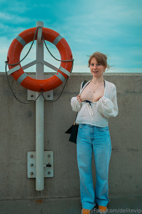 カーリーエボニーオンリーファンズ セクシーヌード 画像