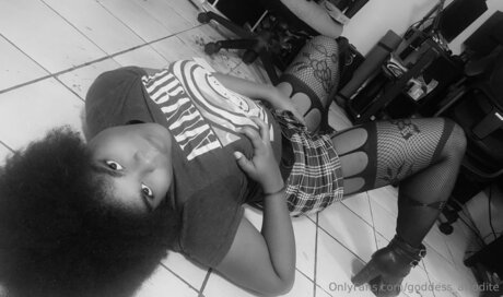 Goddess Afrodite ポルノモデル 画像