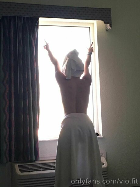 Vio Fit 完璧なポルノスター 画像