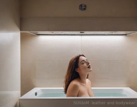 アジアン潮吹き オンリーファンズ えろ アーカイブ