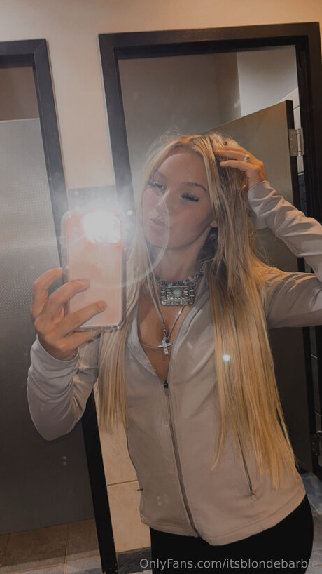 Itsblondebarbie 高品質女優 ギャラリー