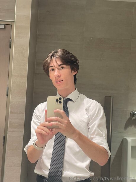 Tywalkerfree xxxスター 画像