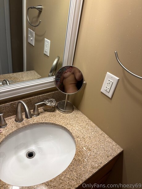 Hoezy69 ヌードモデル 写真