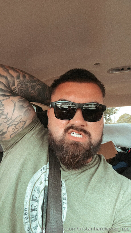 中出しプリンセスオンリーファンズ ホットヌード 写真