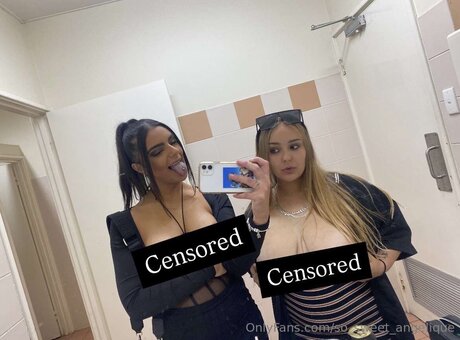 裸の女の子オンリーファンズ 無料裸 写真