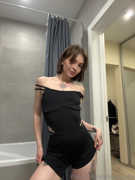 Kaylee Oftv ポルノスター ヌード ギャラリー