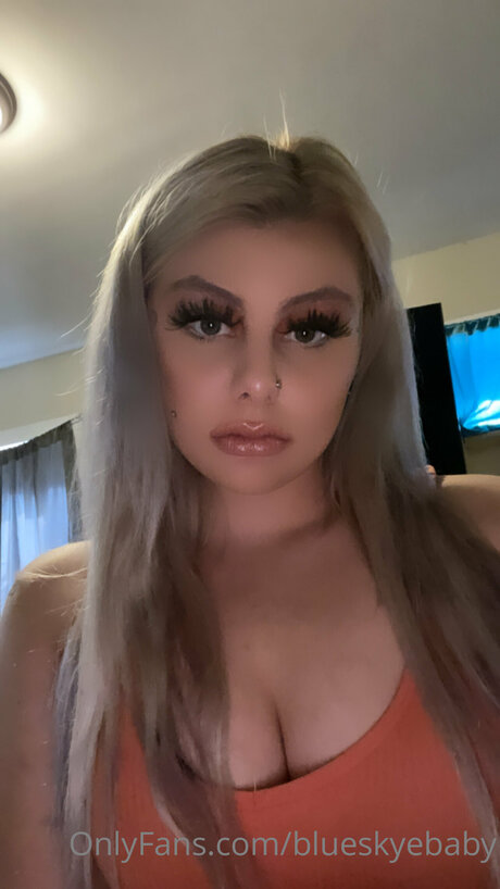Blueskyebaby ポルノスター 写真