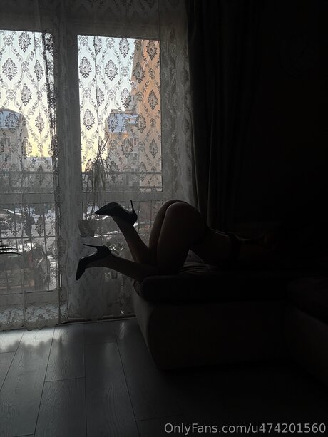 小さなおっぱいオンリーファンズ ホットxxx 写真