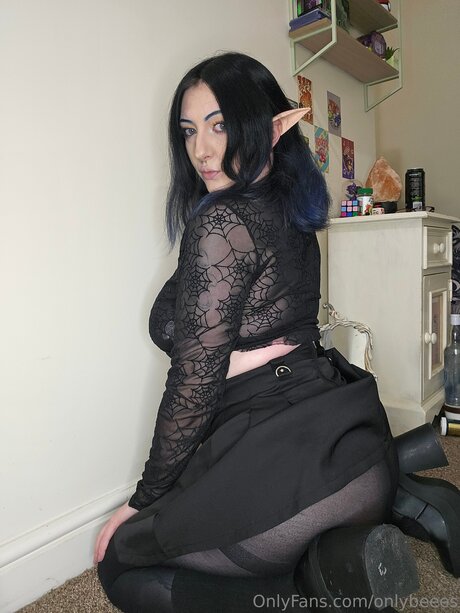 Onlybeees ヌードモデル アーカイブ