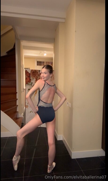Elvitaballerina07 ヌードモデル アーカイブ