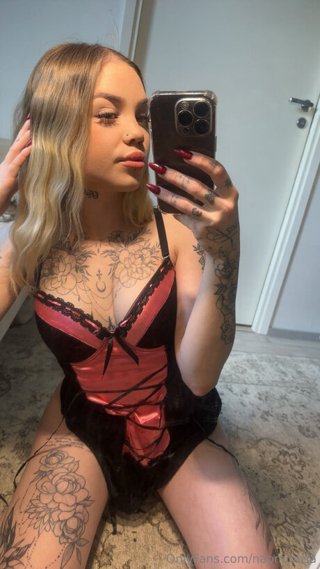 濃厚なヌードオンリーファンズ セクシーヌード ギャラリー