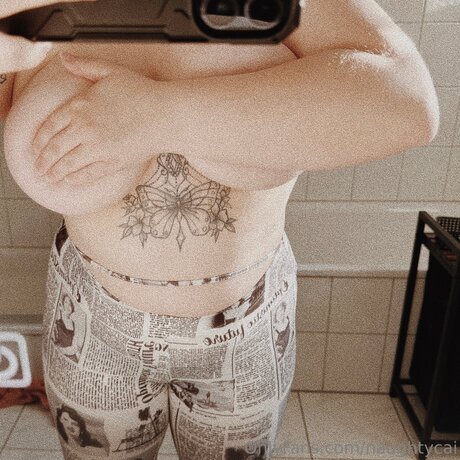 Naughtycai ポルノスター 写真