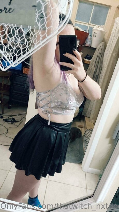 Thatwitch Nxtdoor 最高のスター 写真