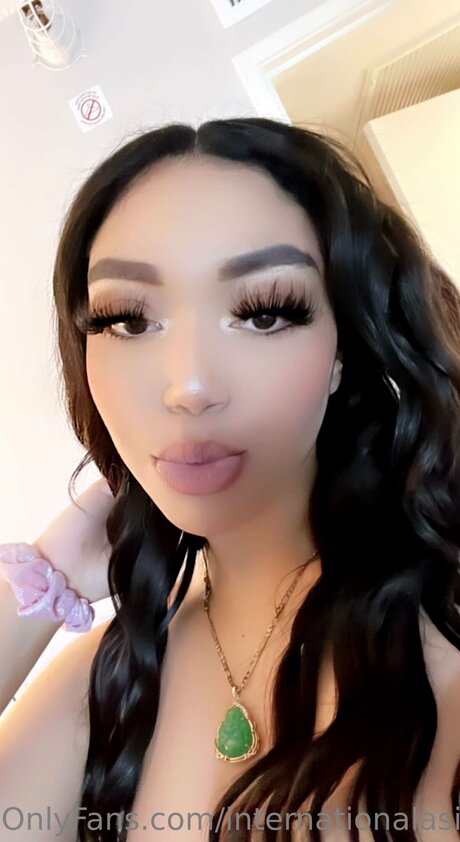 Internationalasia ヌード女優 写真