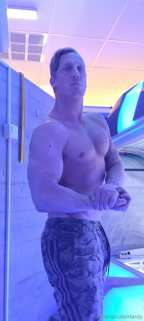 かわいいブロンドのオンリーファンズ 無料セクシー 写真