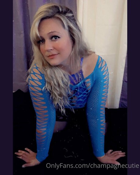 Champagnecutie 女優 ギャラリー