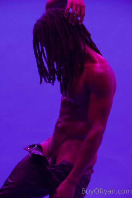 Oryanoryan ポルノ女優 写真