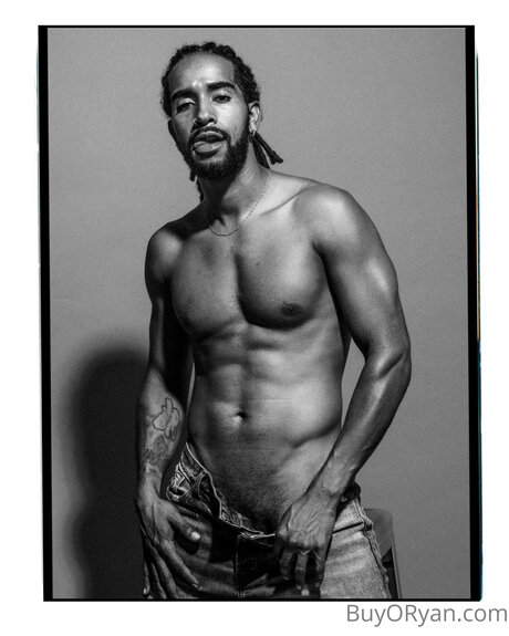 ボディビルダーヌードオンリーファンズ 可愛い 写真