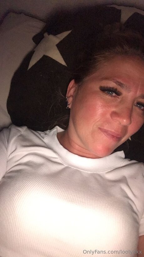 妻のアナルオンリーファンズ 美しいヌード 画像