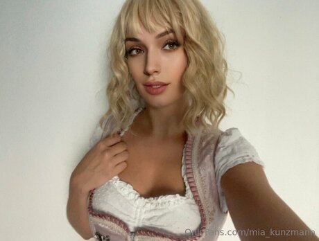 Mia Kunzmann 最高のモデル 写真